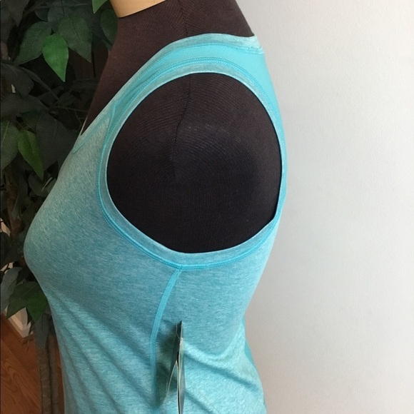 TEK Gear Tank with dry tek size XS NWT - Picture 6 of 16